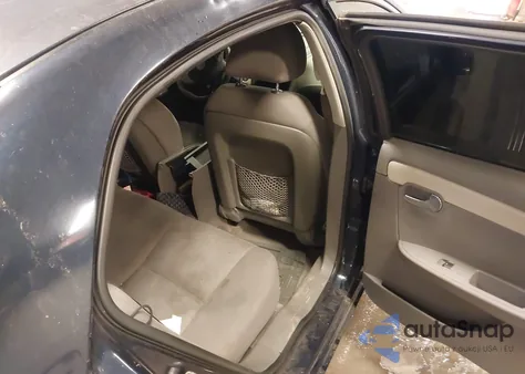 2010 Chevrolet Malibu Ls from USA, damaged, VIN 1G1ZB5EB2AF244751